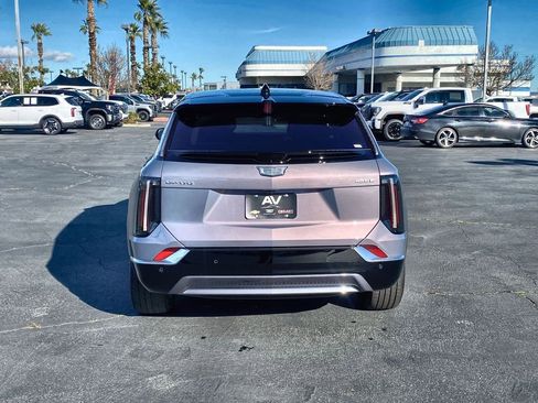 New 2026 Cadillac Optiq Luxury 1 image 13