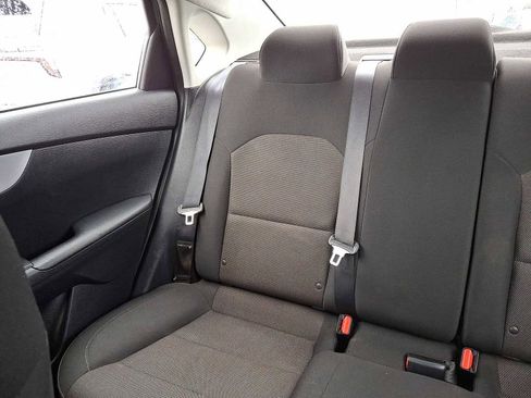 Used 2022 Kia Forte LXS image 13