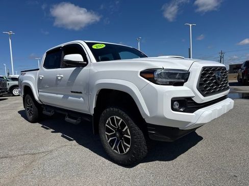 Used 2023 Toyota Tacoma TRD Sport image 8