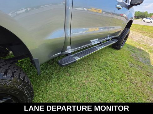 Used 2023 Chevrolet Silverado 1500 LTZ w/ Z71 Off-Road Package AWD/4WD image 13