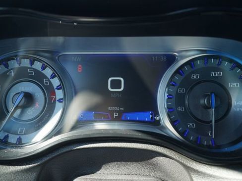 Used 2023 Chrysler 300 S image 27