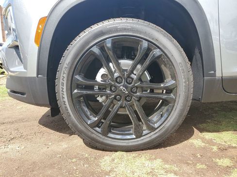 New 2026 Chevrolet Traverse LT w/ Driver Confidence Package image 6