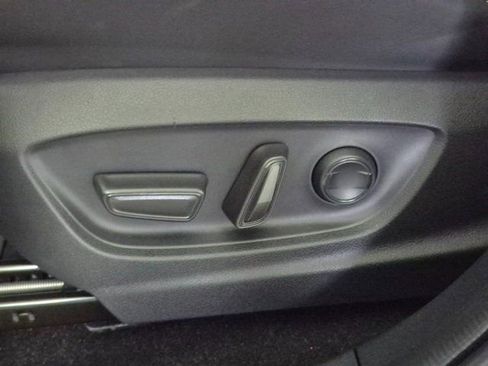 New 2026 Toyota Crown Platinum image 15