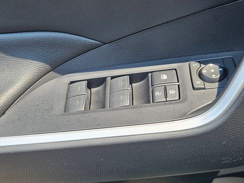 Used 2024 Toyota RAV4 SE w/ Weather & Moonroof Package AWD/4WD image 10