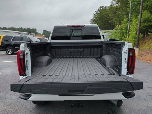 Used 2026 GMC Sierra 2500 Denali w/ Denali Reserve Package AWD/4WD image 17