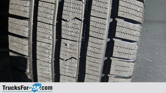 Used 2018 GMC Yukon Denali RWD image 37
