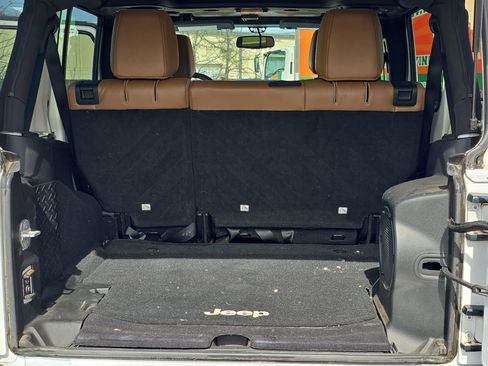 Used 2013 Jeep Wrangler Unlimited Sahara w/ Connectivity Group image 19