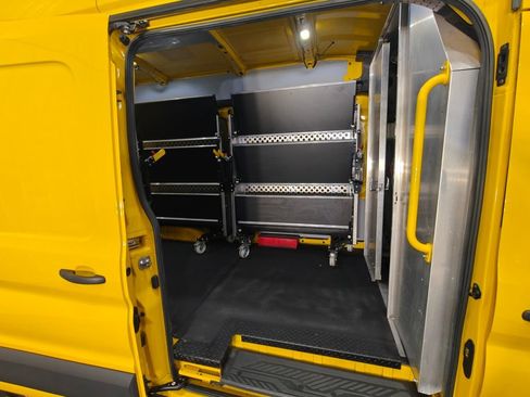 Used 2022 Ford Transit 250 148 High Roof Extended w/ Parcel Delivery Package RWD image 19