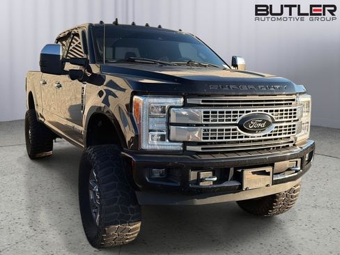 Used 2019 Ford F350 Platinum w/ Platinum Ultimate Package AWD/4WD image 6