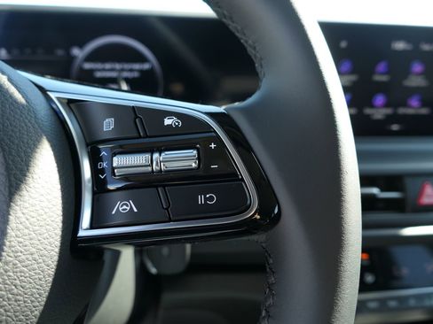 New 2026 Kia Seltos EX image 13