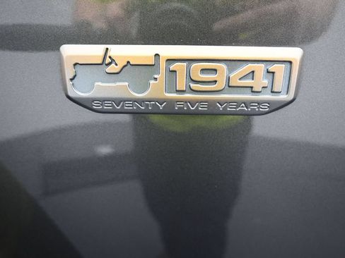 Used 2017 Jeep Wrangler Unlimited Sahara AWD/4WD image 18