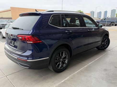 Used 2022 Volkswagen Tiguan SE FWD image 4