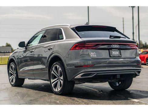 Used 2022 Audi Q8 Prestige AWD/4WD image 3