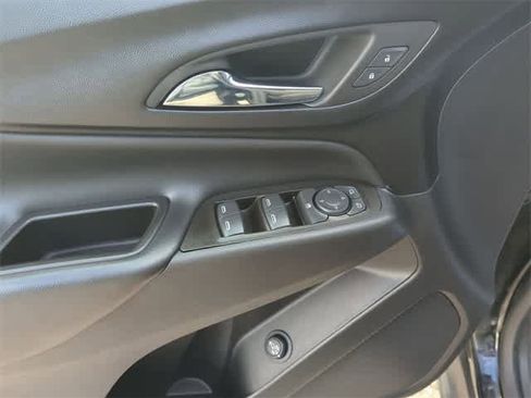 Used 2022 Chevrolet Equinox LT image 22