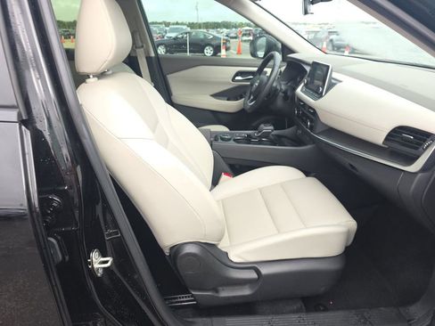 Used 2023 Nissan Rogue SV w/ SV Premium B Package AWD/4WD image 15