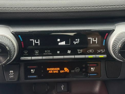 Used 2021 Toyota RAV4 Limited w/ Limited Grade Weather Package AWD/4WD image 17