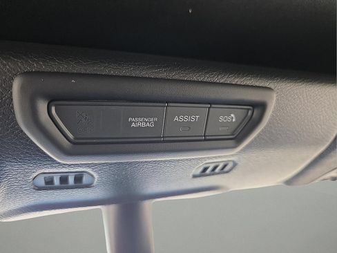 Used 2019 Jeep Wrangler Unlimited Sahara AWD/4WD image 22
