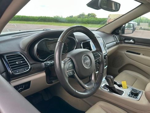 Used 2021 Jeep Grand Cherokee Overland w/ Protech Group AWD/4WD image 2