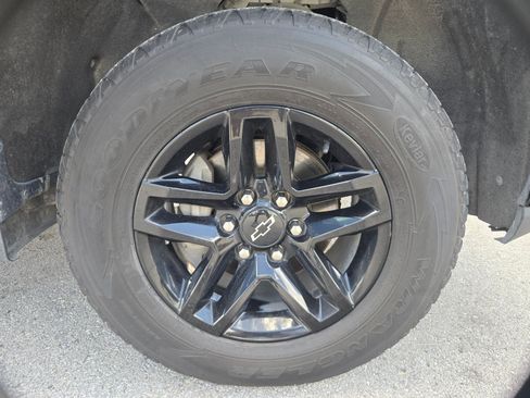 Used 2021 Chevrolet Silverado 1500 LT Trail Boss w/ Bed Protection Package AWD/4WD image 27