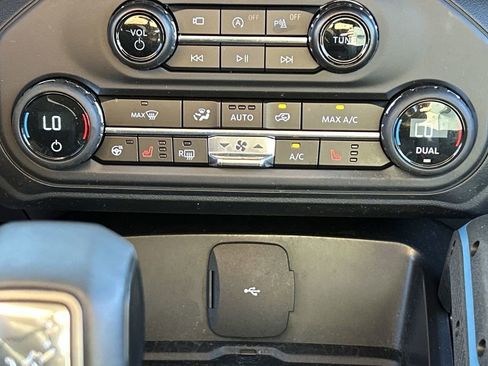 Used 2024 Ford Bronco Wildtrak image 64