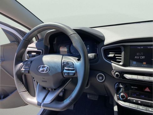 Used 2017 Hyundai Ioniq SEL w/ Tech Package 02 FWD image 19