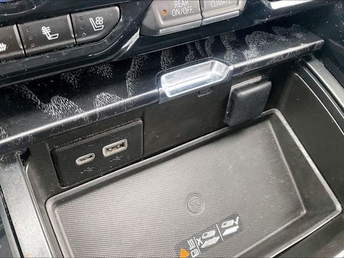 Used 2023 GMC Yukon Denali image 19