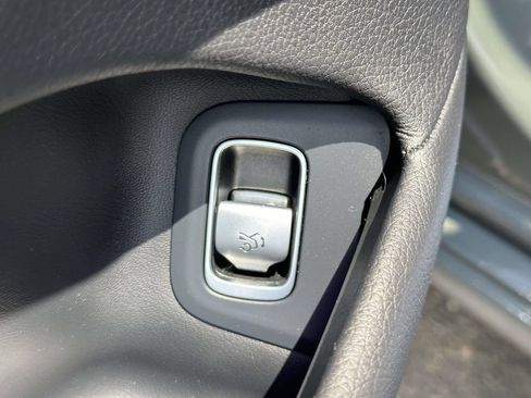 Used 2024 Mercedes-Benz S 580 4MATIC Sedan image 20