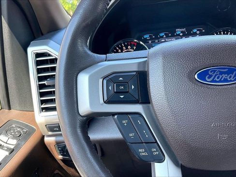 Used 2016 Ford F150 King Ranch w/ Equipment Group 601A Luxury AWD/4WD image 32