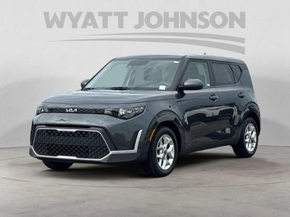 Used 2025 Kia Soul LX w/ LX Technology Package