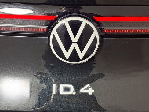 Used 2021 Volkswagen ID.4 Pro S image 26
