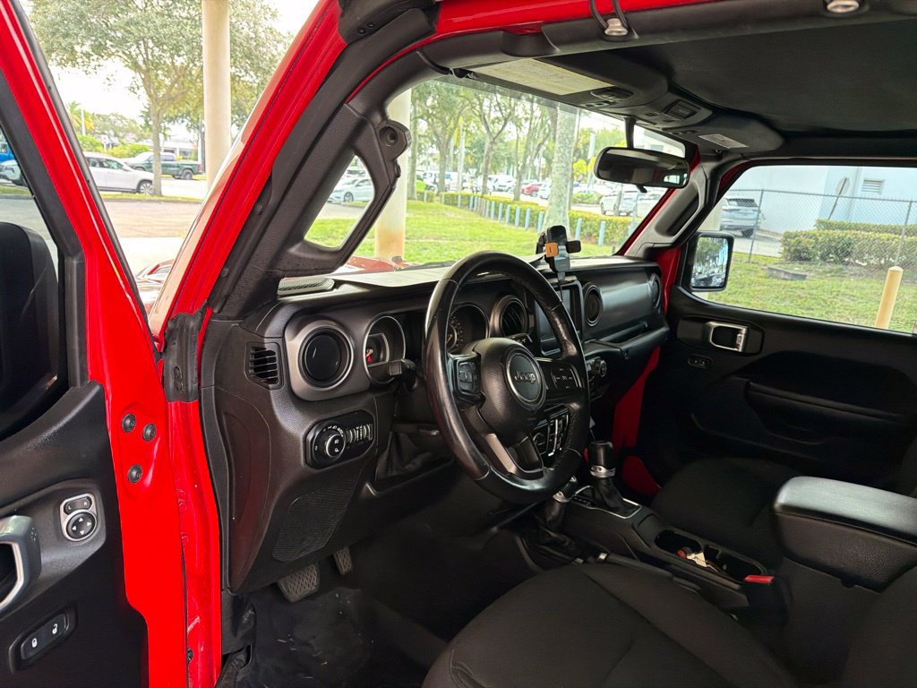 Used 2021 Jeep Gladiator Sport AWD/4WD image 7