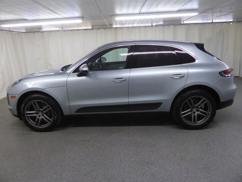 Used 2021 Porsche Macan S AWD/4WD image 4