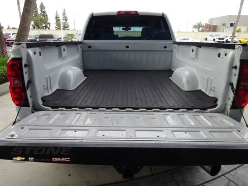 Used 2019 Chevrolet Silverado 2500 LT AWD/4WD image 8