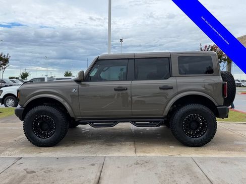 Used 2026 Ford Bronco Outer Banks AWD/4WD image 10