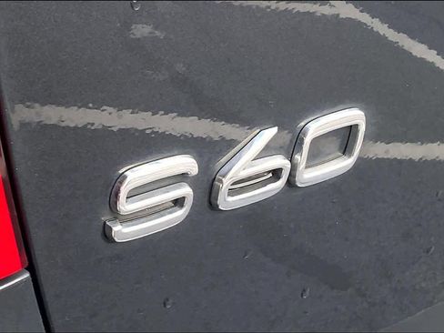 Used 2016 Volvo S60 T5 Premier w/ Convenience Package image 9