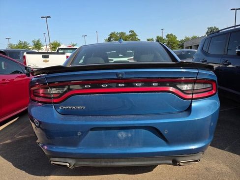 Used 2023 Dodge Charger SXT RWD image 3