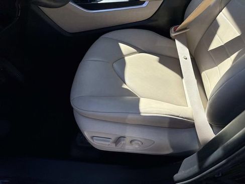 Used 2024 Toyota Highlander XLE image 15