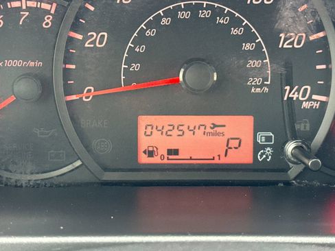 Used 2024 Mitsubishi Mirage ES FWD image 23
