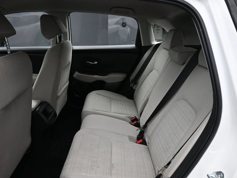 Certified 2025 Honda HR-V LX image 20