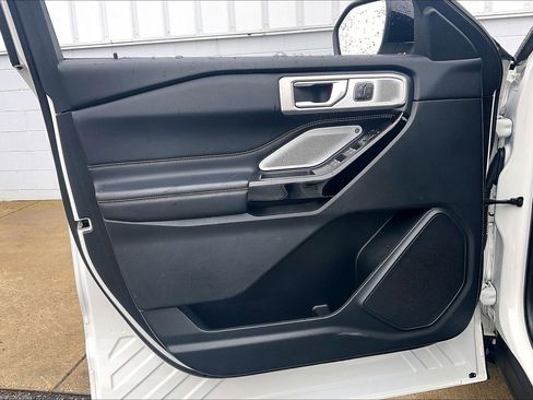 Used 2022 Ford Explorer ST w/ Equipment Group 401A image 28