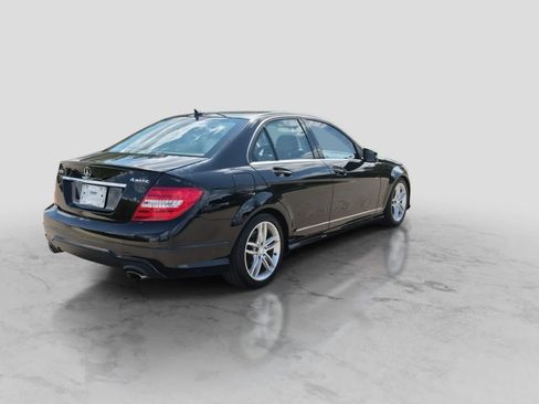Used 2012 Mercedes-Benz C 300 4MATIC Sedan image 8