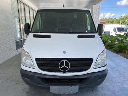 Used 2013 Mercedes-Benz Sprinter 2500 w/ Premium Pkg image 3