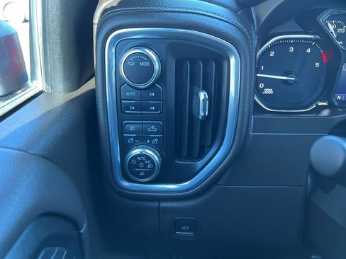 Used 2021 GMC Sierra 2500 SLT w/ SLT Convenience Package image 22
