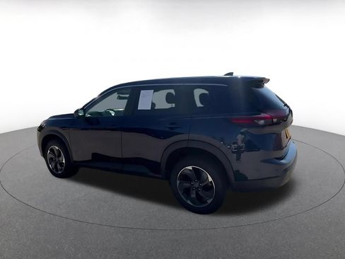 Used 2025 Nissan Rogue SV FWD image 10