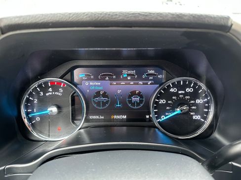 Used 2022 Ford F350 Lariat w/ Lariat Value Package image 39