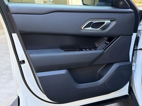 New 2026 Land Rover Range Rover Velar Dynamic SE AWD/4WD image 13