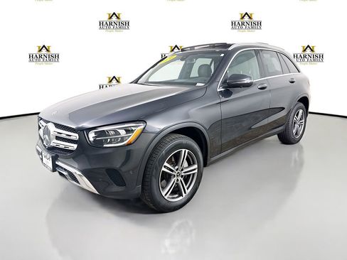 Used 2020 Mercedes-Benz GLC 300 4MATIC image 3