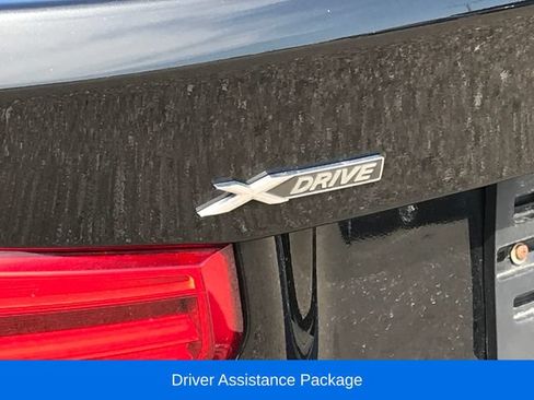 Used 2017 BMW 330i xDrive Sedan AWD/4WD image 5