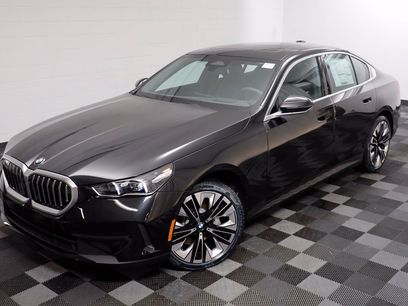 New 2026 BMW 530i xDrive w/ Premium Package