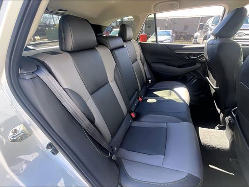 Used 2022 Subaru Outback Onyx Edition XT image 32